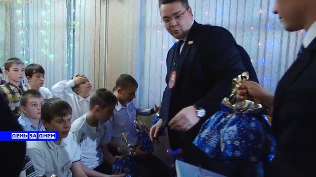 ВРИО Губернатора Ставрополья Владимров посетил детский дом в Кочубеевском районе.mp4 смотреть онлайн