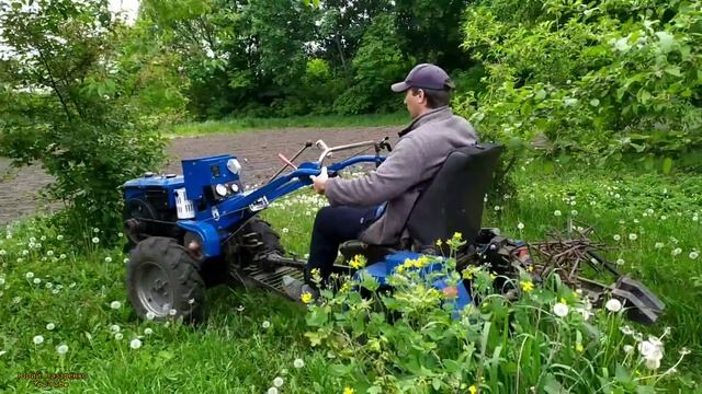 ПРОПОЛКА КАРТОФЕЛЯ ЕЖАМИ МОТОБЛОКОМ С АДАПТЕРОМ СЕЗОН 2023 / WEEDING POTATOES WITH A MINITRACTOR