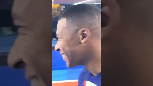 Mbappe and Hakimi ?? смотреть онлайн