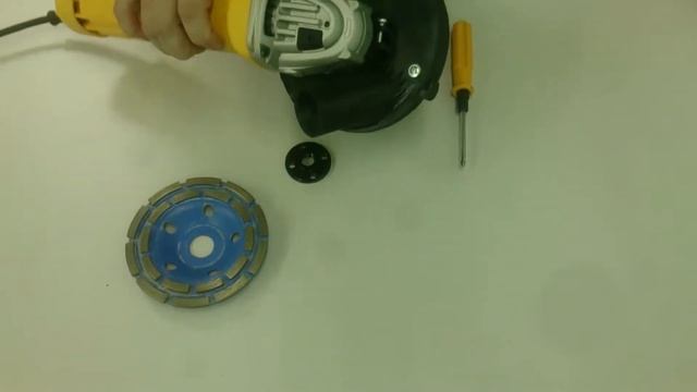 Кожух вытяжной пылеотводящий (подходит к УШМ DeWALT 125mm) AVA 125D-1 смотреть онлайн