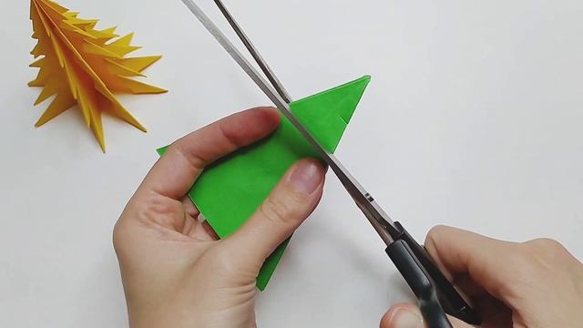 ОБЪЕМНАЯ ЕЛКА ИЗ БУМАГИ ОРИГАМИ СВОИМИ РУКАМИ смотреть онлайн
