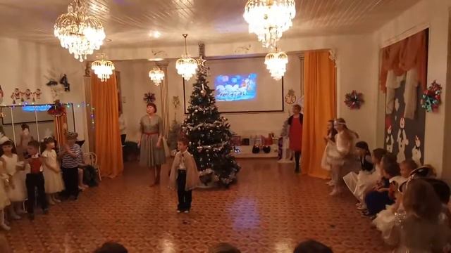 Новогодний праздник гр. «Колокольчик» 28.12.2017г. смотреть онлайн