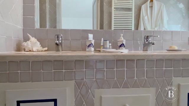 Villetta fronte mare a Porto Cervo смотреть онлайн