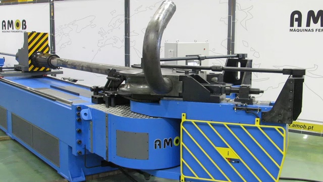 Автоматический дорновый трубогибочный станок (трубогиб) с ЧПУ CH-HD 170 CNC смотреть онлайн