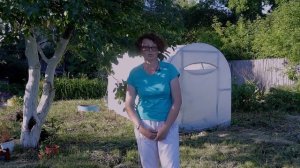 Как избавиться от насекомых летом. Обработка участка от комаров и мошек.