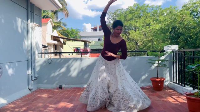 Saanware - Indian fusion choreography by Aastha Gulati смотреть онлайн