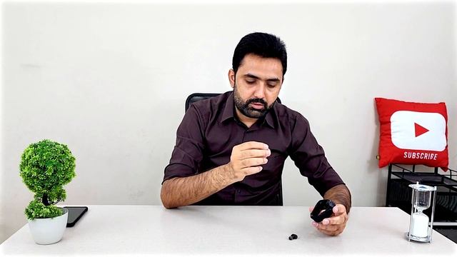 Smart Watch With Wireless Earbuds Built-in смотреть онлайн