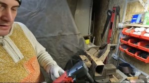 Аккумуляторный угловой ударный гайковерт Milwaukee M12 FRAIWF 12-0 FUEL. Распаковка, тест