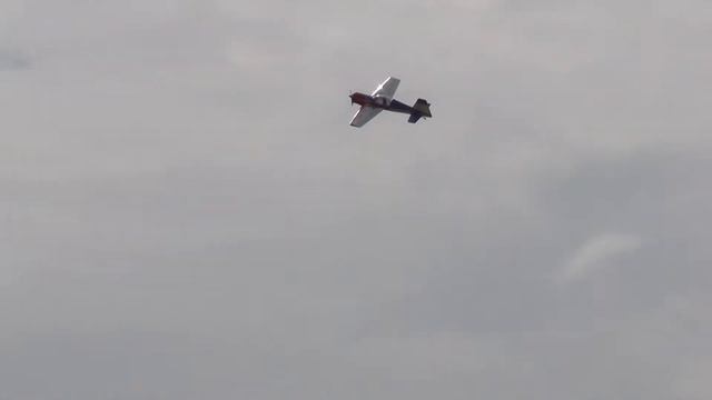 RC model airplane Yak 54 | модель самолета Як-54 смотреть онлайн