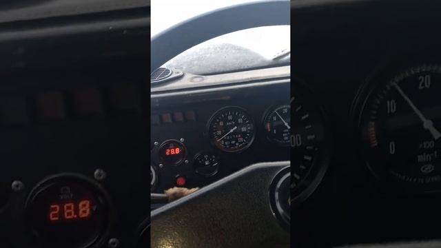 случился курьёз... закончилось топливо, еле дотянул до заправки смотреть онлайн