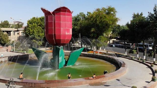 Жастар Аллеясы 5.08.2018 Шымкент - ЮКГУ сквер - Тюльпан смотреть онлайн