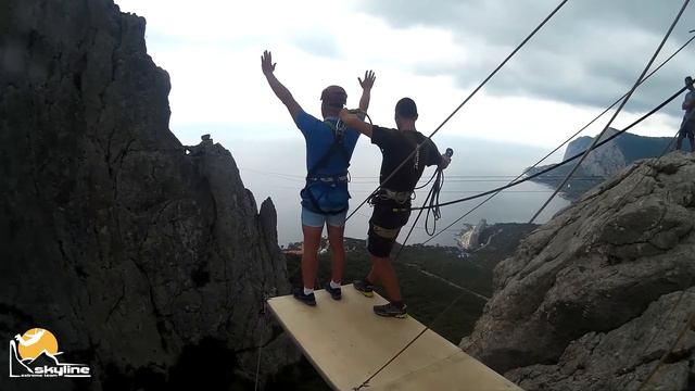 Владимир Ильяс-Кая, бухта Ласпи роупджампинг в Крыму с командой Скайлайн смотреть онлайн