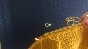 Часть 7.Кардиган с цельнокройным шалевым воротником -  вязание рукава укороченными рядами