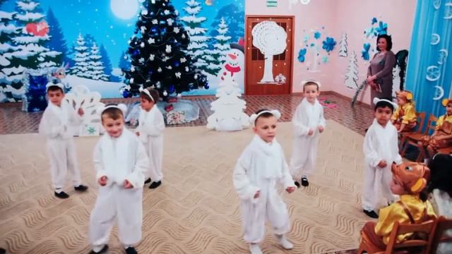 Танец белых медведей, старшая гр. смотреть онлайн