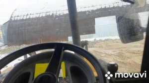 Работаю на экскаваторе-погрузчик АСЕ (Ася?)