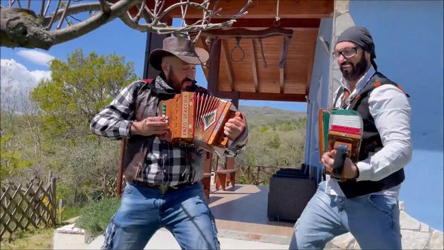 SUPER TARANTELLA: I FRATELLI SCACCHIA ENZO E NICOLA Campioni Del Mondo. Musica Dei Fratelli SCACCHI