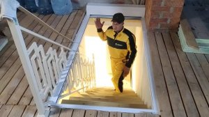 Горизонтальные рольставни на лестничном проёме