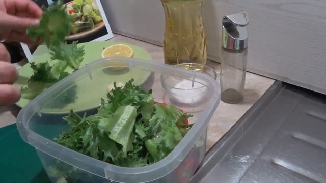 #цезарь #чесночныйсоус Аналог салата "Цезарь" | Диетический салат | Вкусные рецепты смотреть онлайн