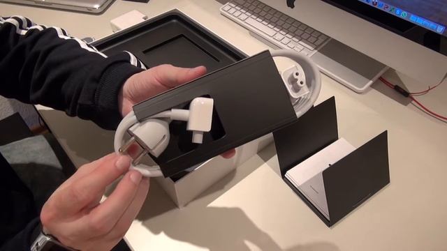 Apple - MacBook Pro Retina 15 (2015) - Unboxing - MusicVersion смотреть онлайн