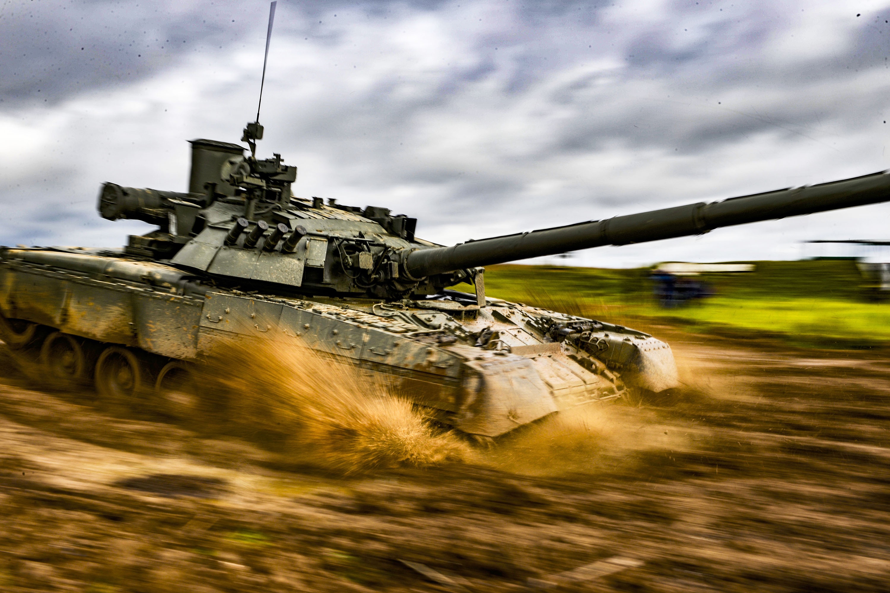 Вечерний War Thunder # 1. Т-80 БВМ. смотреть онлайн