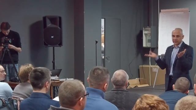 Антисептирование древесины перед постройкой. Нужно ли? "Строй и Живи" смотреть онлайн