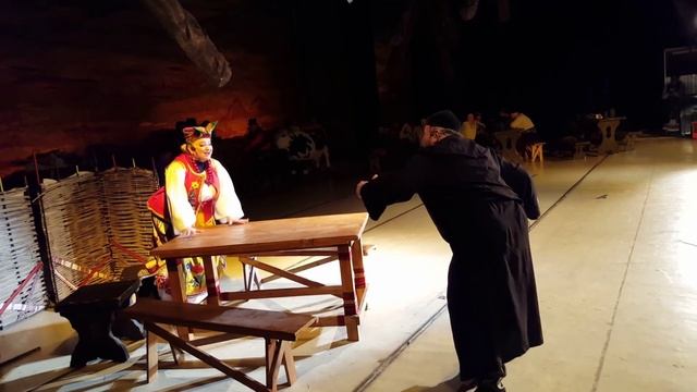 ОТ ТАК БАТЮШКА ИГОРЬ с супругой смотреть онлайн