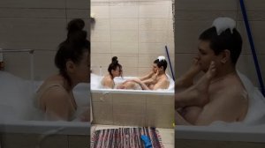 ЖЕСТЬ! РУСЛАН ГИТЕЛЬМАН СНЯЛ ВИДЕО КАК ОН КУПАЕТСЯ В ВАННОЙ С ЛЮБИМОЙ КАТЮШКОЙ