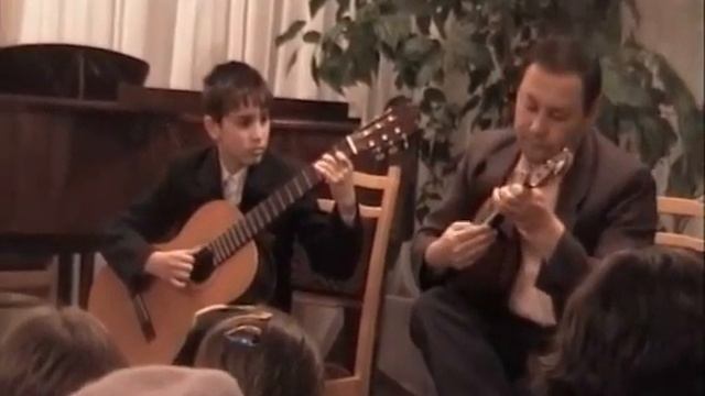 Серебряные струны + давайте тихонько (Domra+guitar)дмш 15 смотреть онлайн