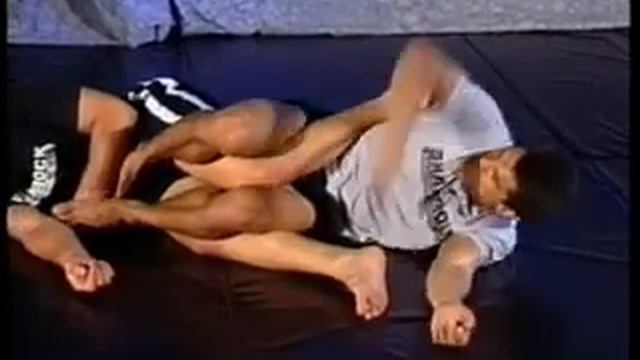тренировка с легендарным бойцом- Frank Shamrock - Ultimate Training & Fighting System смотреть онлайн