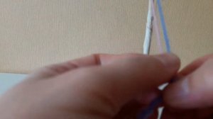 Как скрутить шнурок из ниток .