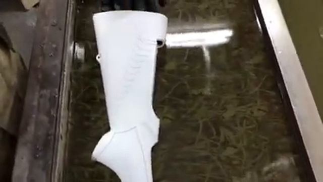 Тюнинг. Наносим камуфляж на приклад ружья. Нанесение аквапечати на приклад ружья, текстура - камыш смотреть онлайн