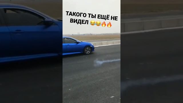 гонка Honda и машинки ??? #shorts #гонки #Драг-рейсинг #машины смотреть онлайн