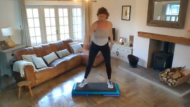 Easier Step 14.04.22 смотреть онлайн