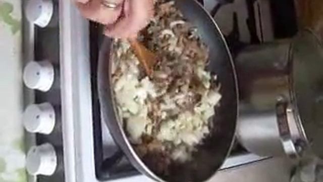 Голубцы с грибами и яйцом . Cabbage rolls with mushrooms and eggs . Cooking sour cream at home