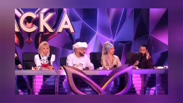 Шоу Маска! ИНСТАСАМКА - ПОД МАСКОЙ ПЧЕЛЫ?! ? САМАЯ СМЕЛАЯ, НЕВЕРОЯТНАЯ И БРЕДОВАЯ ВЕРСИЯ! смотреть онлайн