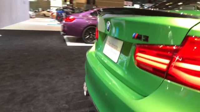 BMW M3 in the cool Java Green смотреть онлайн