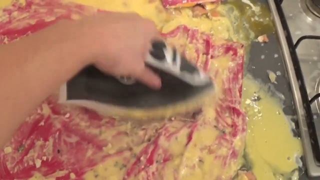 Как гладить футболку утюгом смотреть онлайн