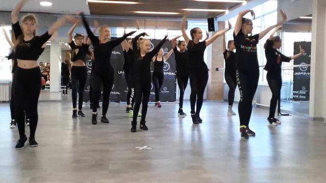 крутой танец 3в 1 смотреть онлайн