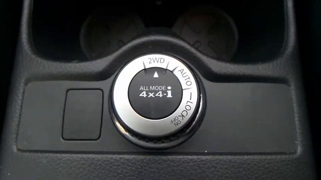 YA17XWT - Nissan X-Trail 1.6 DCi N-Tec 5dr in White смотреть онлайн