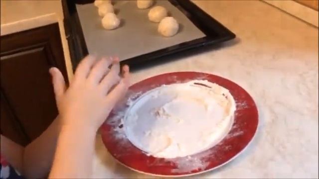 Соня печет булочки смотреть онлайн