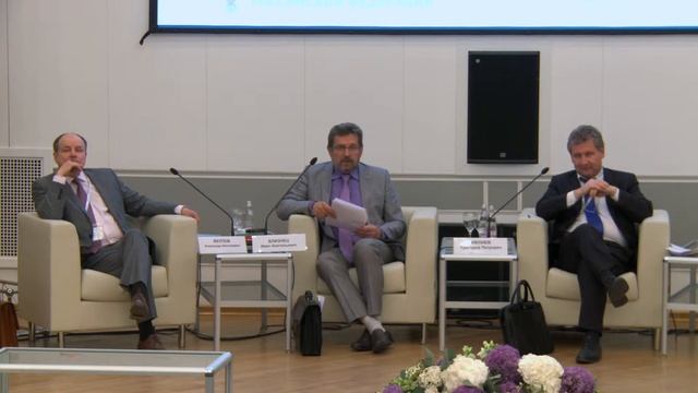 Фрагмент круглого стола «Перспективы развития законодательства... » смотреть онлайн