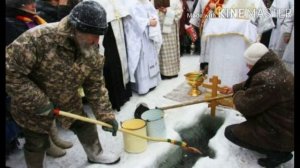 Чем опасна святая вода? Почему она не портится? Что делать, если она испортилась?