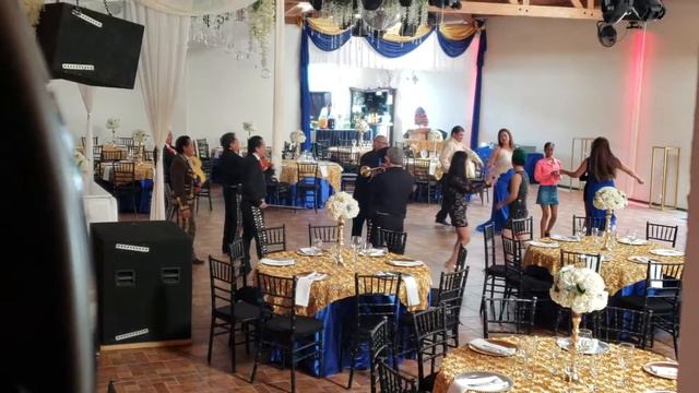 DE GLORIANAS SALON DONDE TENGO RESIDENCIA MARIACHI TIME смотреть онлайн