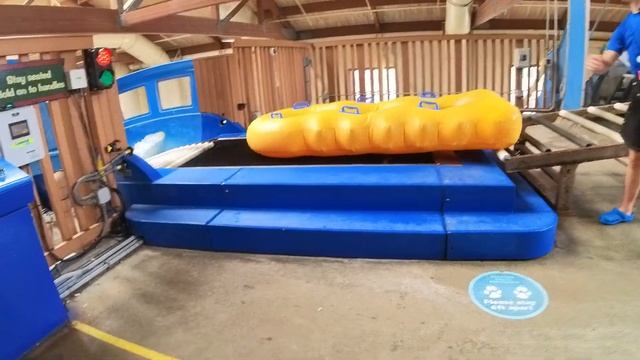 NEW WATERSLIDE! Great Wolf Lodge Mason NEW FLYING SAUCER Waterslide: The River Racer смотреть онлайн