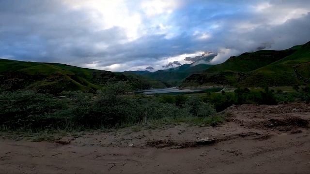 Mountain Nature of the North Caucasus смотреть онлайн