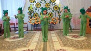 Танец лягушат  на осеннем утреннике 2011 в старшей группе Муз  рук  Максюта Г  В