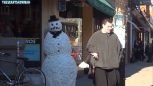 ТОП ЛУЧШИХ ПРАНКОВ СО СТРАШНЫМ СНЕГОВИКОМ | SCARY SNOWMAN PRANK!!!