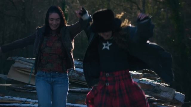 LIA KALI & NANPA BÁSICO - Volvernos a Amar (videoclip) prod. Toni Anzis смотреть онлайн
