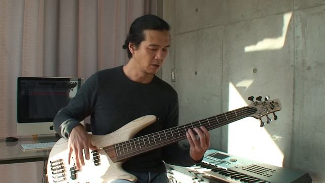 Ibanez Ashula Bass Vol.1 смотреть онлайн