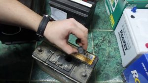 Проверка электролита в АКБ без пробок